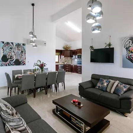 Kyparissos Long-stay Retreat In Paphos וילה קאטהיקאס