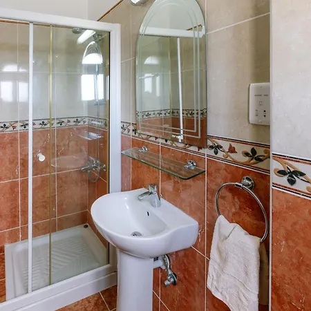 וילה Kyparissos Long-stay Retreat In Paphos *