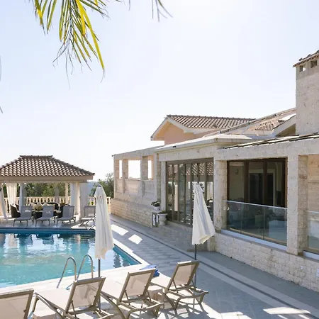 וילה Kyparissos Long-stay Retreat In Paphos *