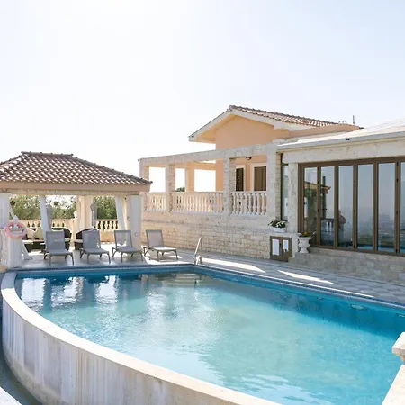 וילה Kyparissos Long-stay Retreat In Paphos קאטהיקאס