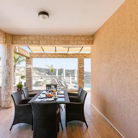 Kyparissos Long-stay Retreat In Paphos וילה קאטהיקאס